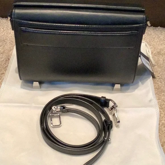 Alexander Wang Black Crossbody Bag with Structured Design - Picture 2 of 12